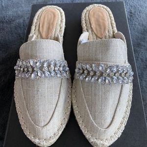 New Linen Mules - 7.5